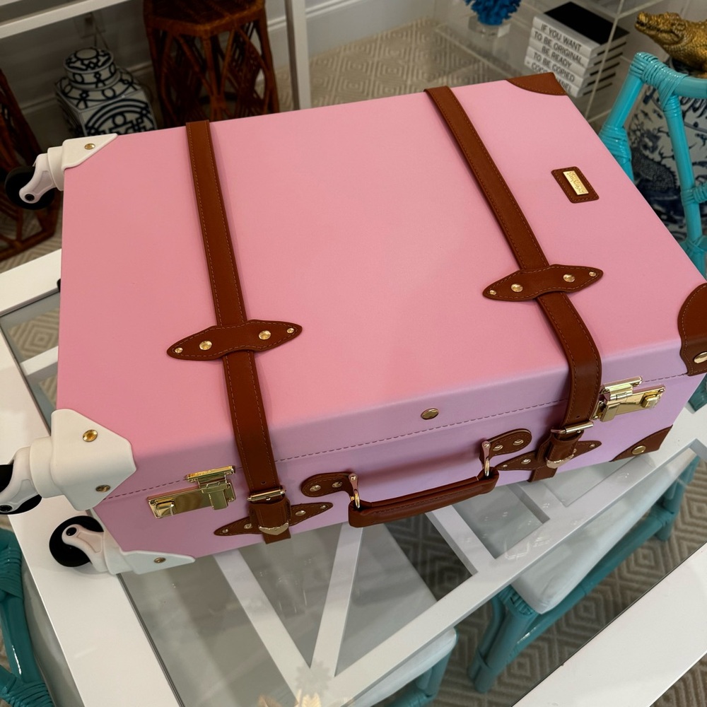 Lilly Pulitzer Pink Heritage Rolling Trunk Suitcase Limited Edition NWT - Picture 7 of 16